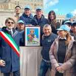MONDRAGONE – A Roma il Papa benedice il quadro restaurato della Madonna Incaldana