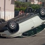 FALCIANO – Brutto incidente sulla Provinciale: auto si ribalta 3 volte a due passi del centro abitato