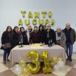 MONDRAGONE – I fedeli organizzano piccola festa per i 31 anni di Don Manuel